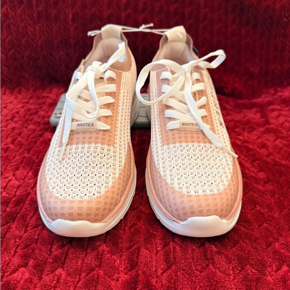 Nautica Women’s Blush and White Viburn Knit Sneakers – NWT Size 8.5 - Picture 2 of 8